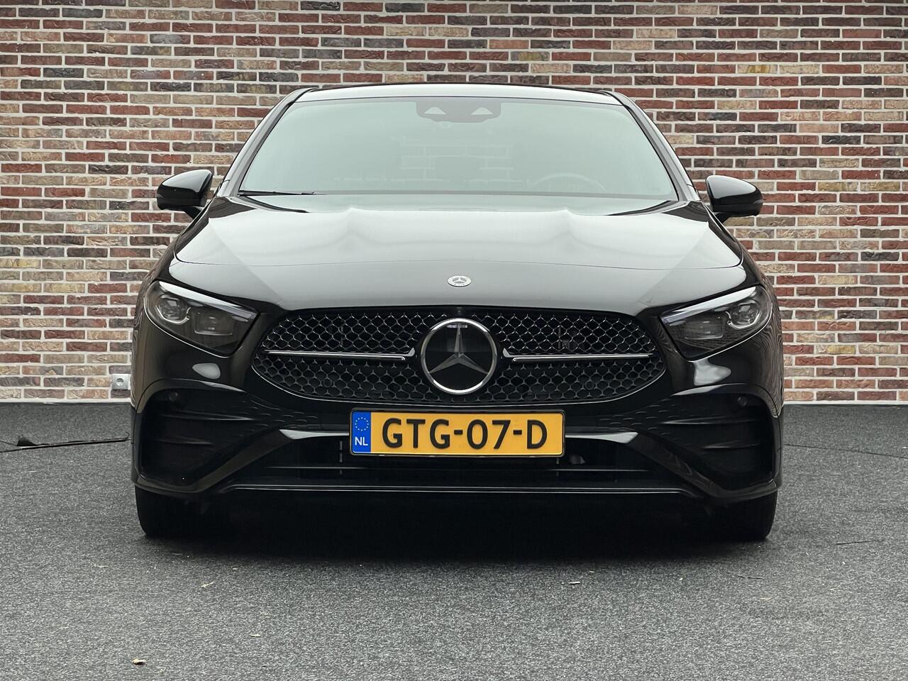 Mercedes-Benz A-KLASSE 250 e AMG Line Panorama Memory Sfeer 360 BTW