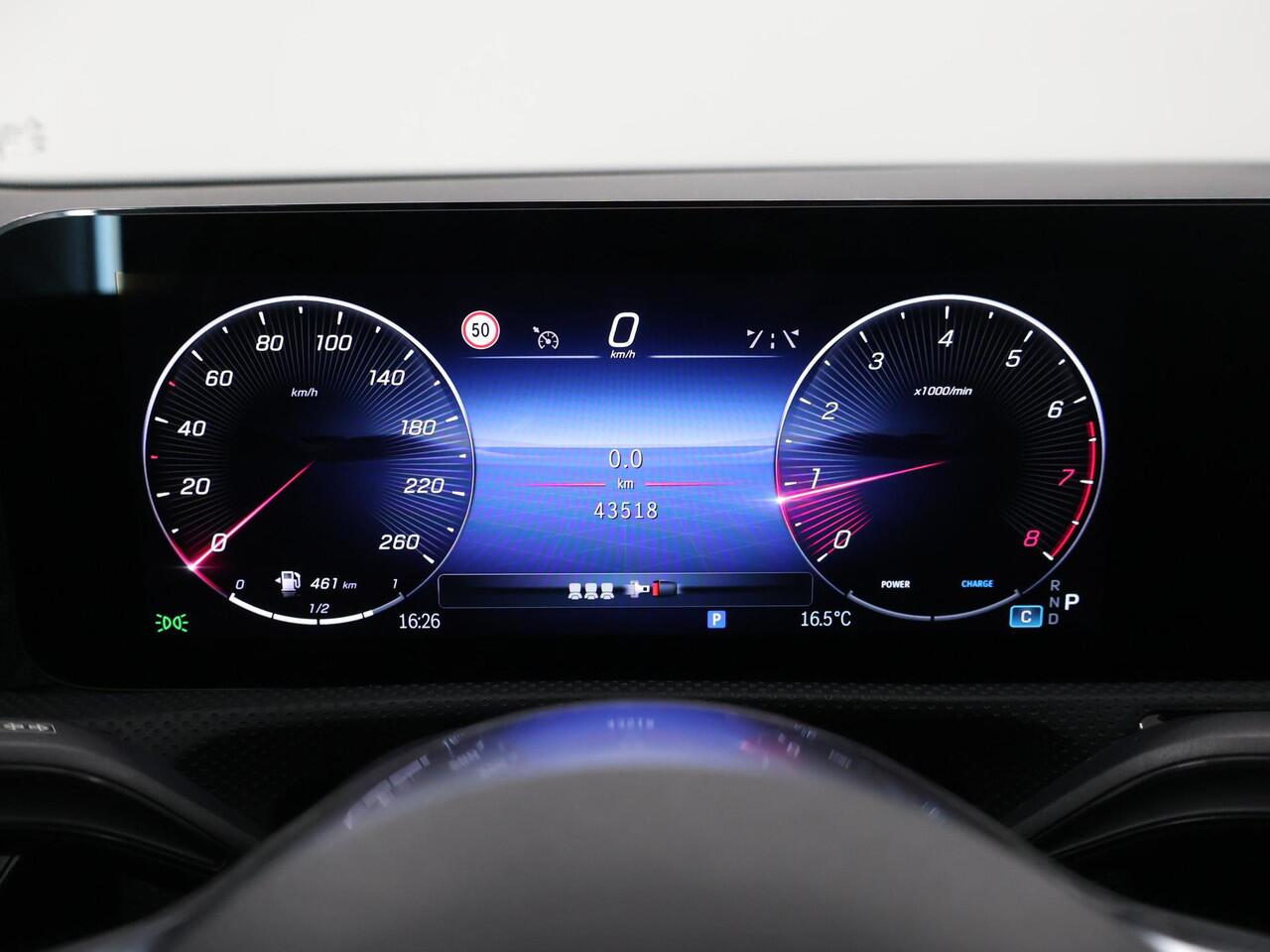 Mercedes-Benz A-KLASSE 180 Business Line | Stoelverwarming | Getint glas |