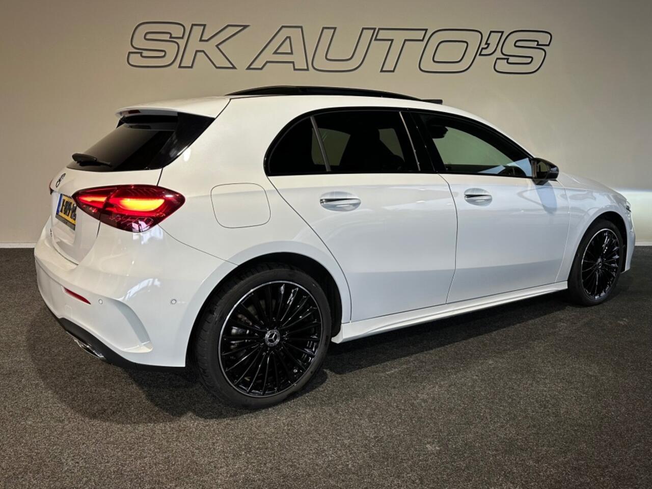 Mercedes-Benz A-KLASSE 250 E AMG LINE l PANORAMA l CAMERA l SFEERVERL l STOELVER l