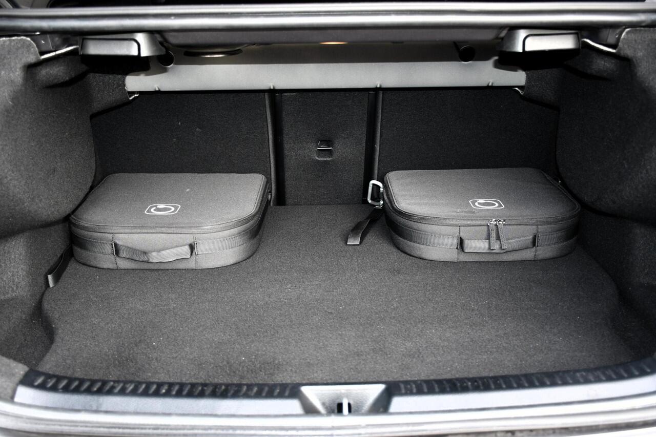 Mercedes-Benz A-KLASSE 250 e AMG Line HUD, Memory, 360`camera