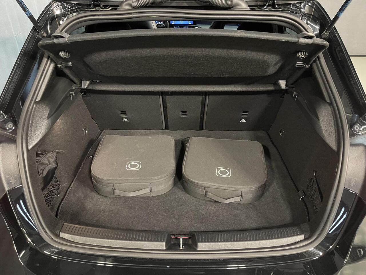 Mercedes-Benz A-KLASSE 250 e AMG Line 18"/Panoramadak/Head-up/Memory l+r/Stoel + stuurverwarming/Matrix LED/360 camera/Keyless/Dodehoek/Apple Carplay & Android Auto
