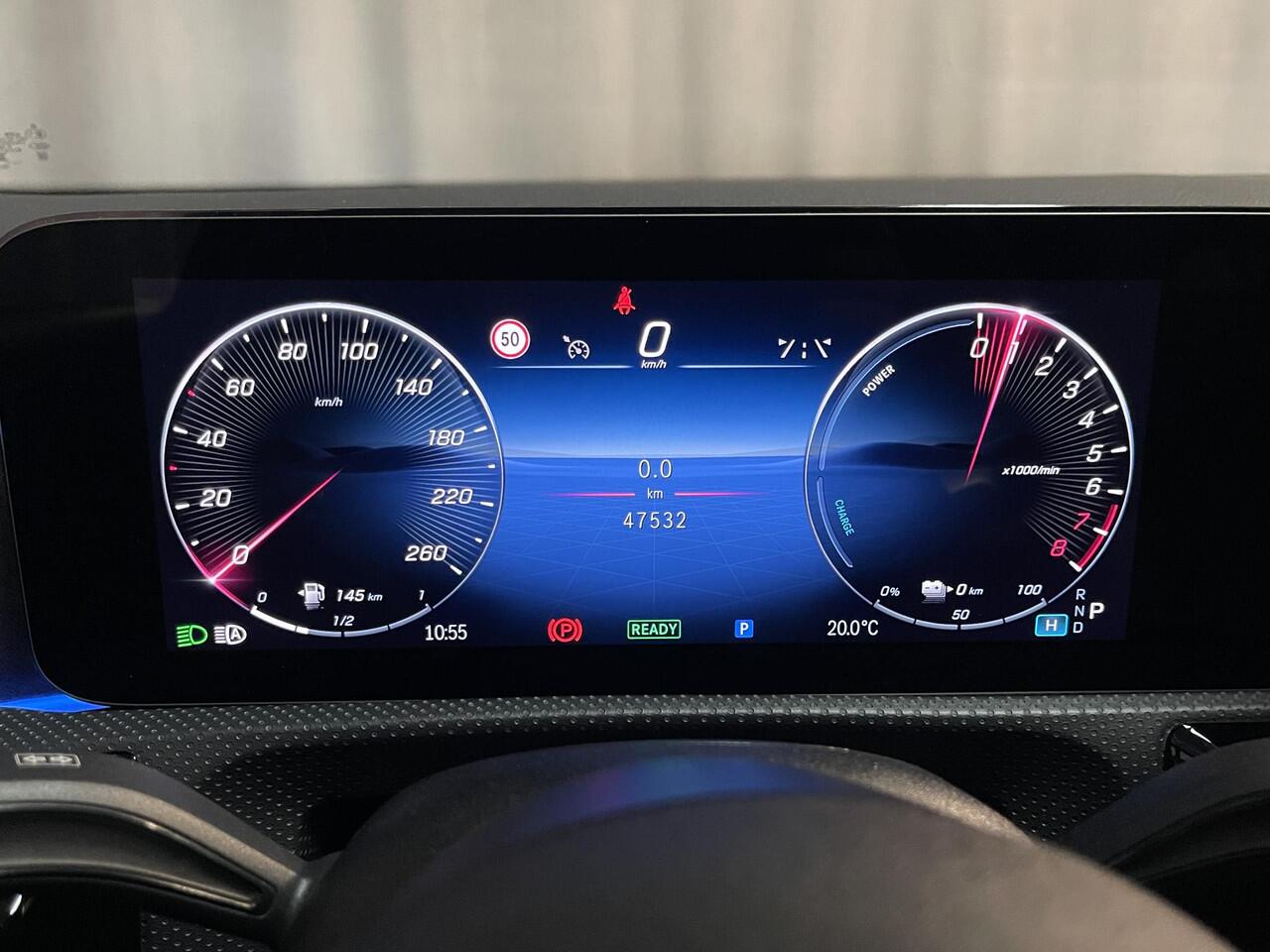 Mercedes-Benz A-KLASSE 250 e AMG Line 18"/Panoramadak/Head-up/Memory l+r/Stoel + stuurverwarming/Matrix LED/360 camera/Keyless/Dodehoek/Apple Carplay & Android Auto
