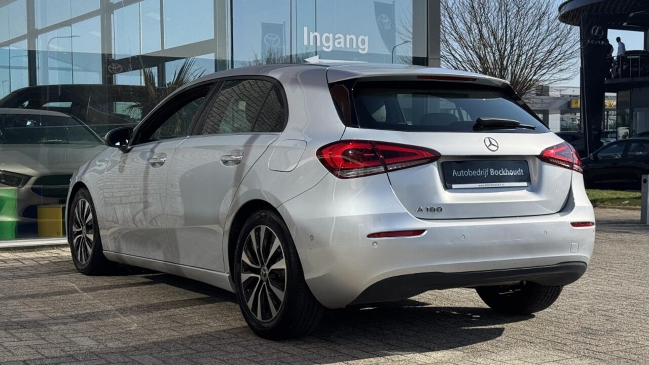 Mercedes-Benz A-KLASSE 180 Luxury Line | Navi | camera | cruise