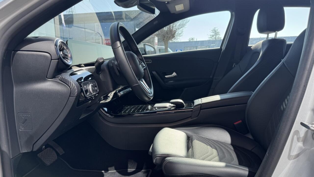 Mercedes-Benz A-KLASSE 180 Luxury Line | Navi | camera | cruise
