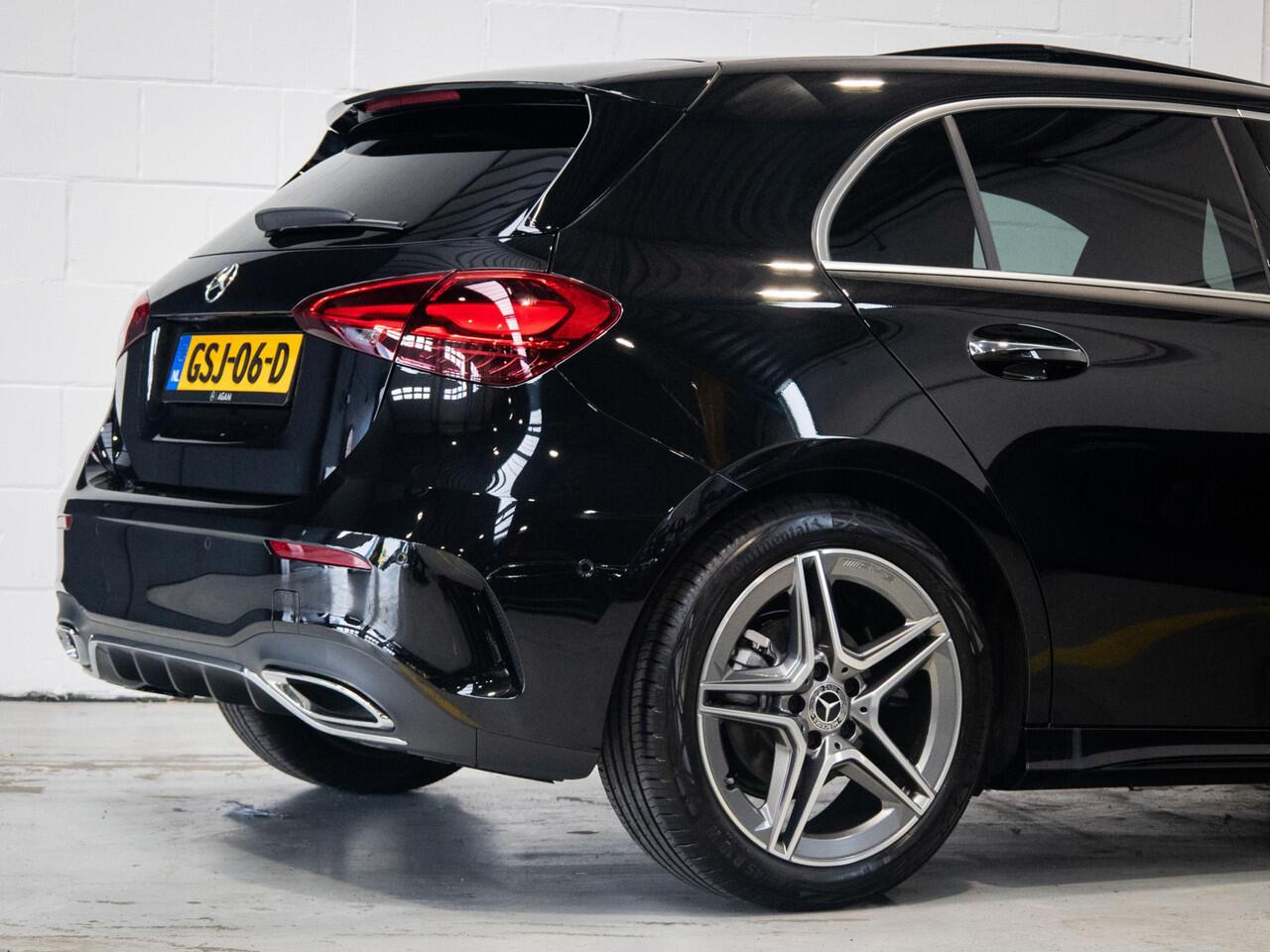 Mercedes-Benz A-KLASSE Hatchback 180 Star Edition AMG Line Panorama dak