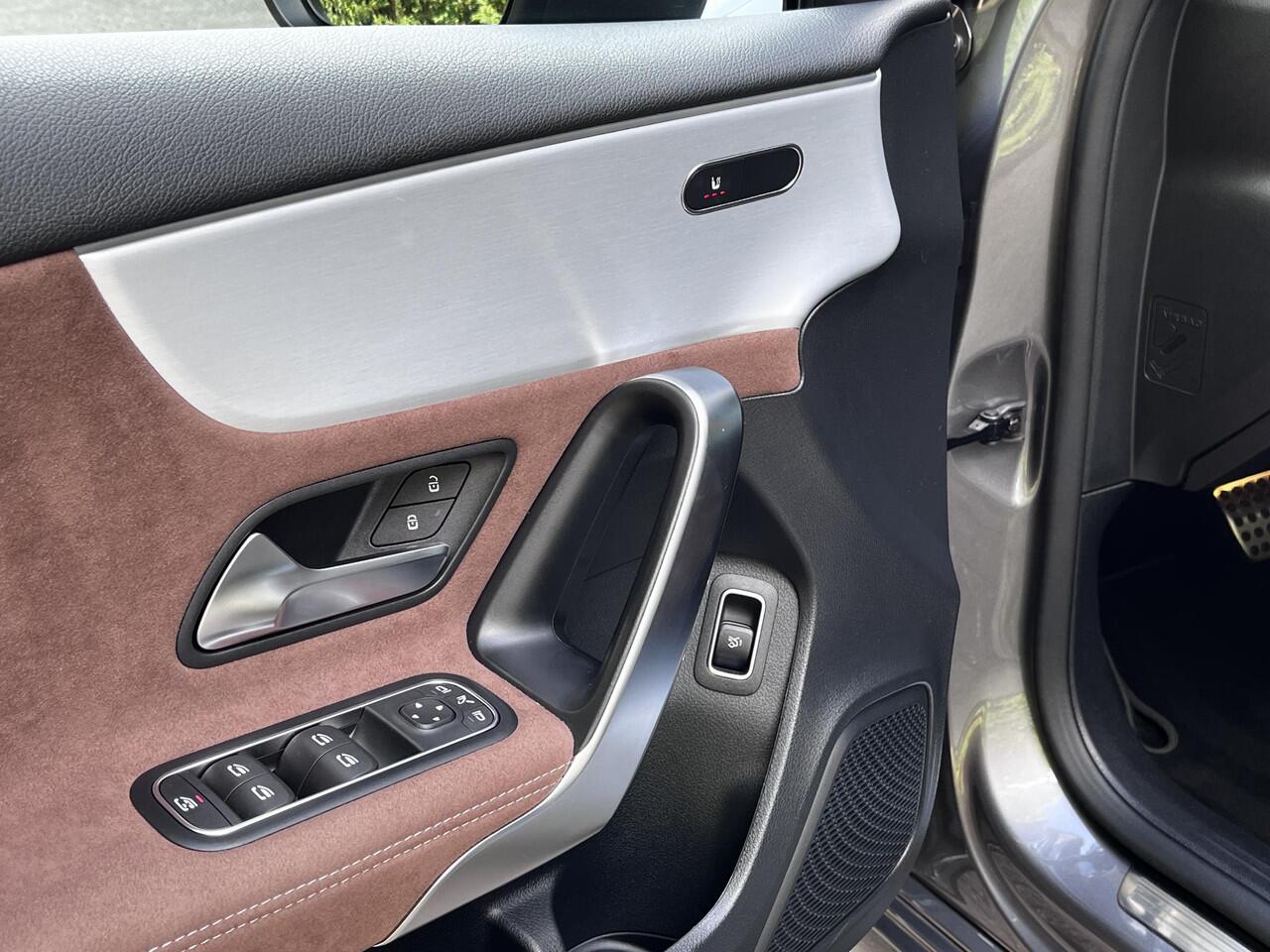 Mercedes-Benz A-KLASSE Limousine 180 Star Edition AMG | Night Pakket | Panoramadak