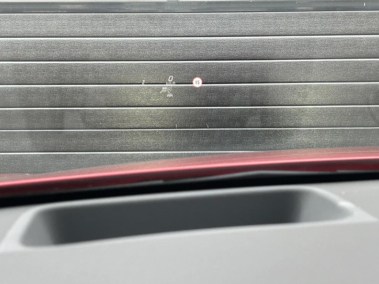 Mercedes-Benz A-KLASSE 250 e AMG Line | Head-up display | Panoramadak | Keyless Entry | Distronic | Dodehoekassistent | Stoelverwarming | 360 graden camera | Carplay