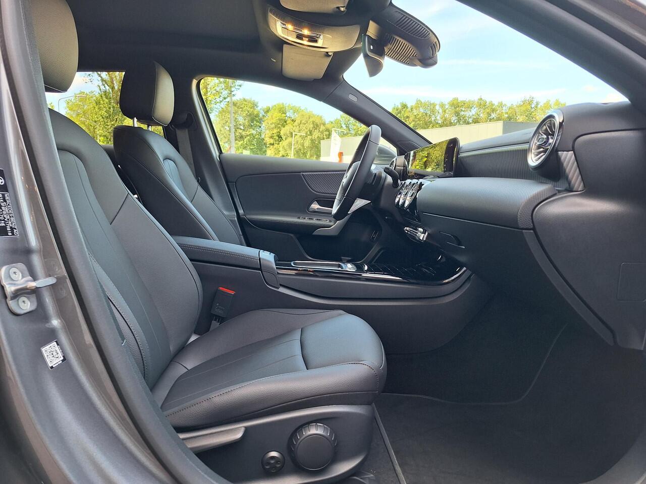 Mercedes-Benz A-KLASSE 250 e Luxury Line | Panoramadak | Dodehoekassistent