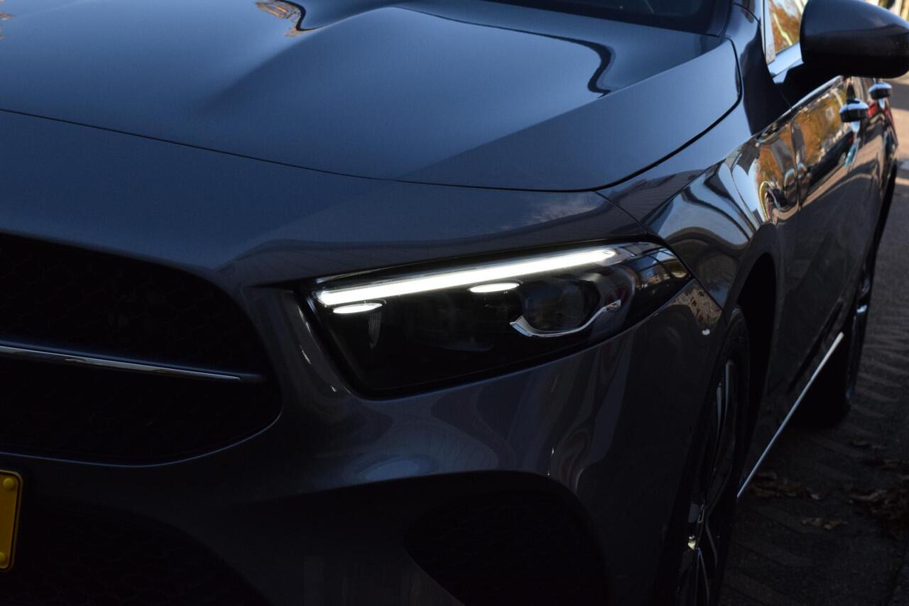 Mercedes-Benz A-KLASSE 250 e Luxury Line|Dak|Sfeer|Trekhaak|Orig.NL.