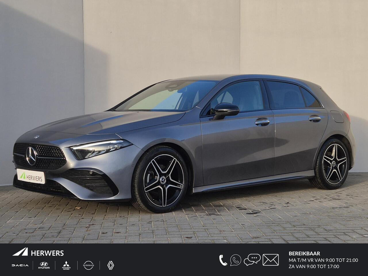 Mercedes-Benz A-KLASSE 200 AMG Line Automaat / Trekgewicht 1600 Kg / Stoelverwarming / Achteruitrijcamera / Navigatie / Keyless Entry/Start / Adaptief CC / Climate control / Parkeersensoren voor en achter /