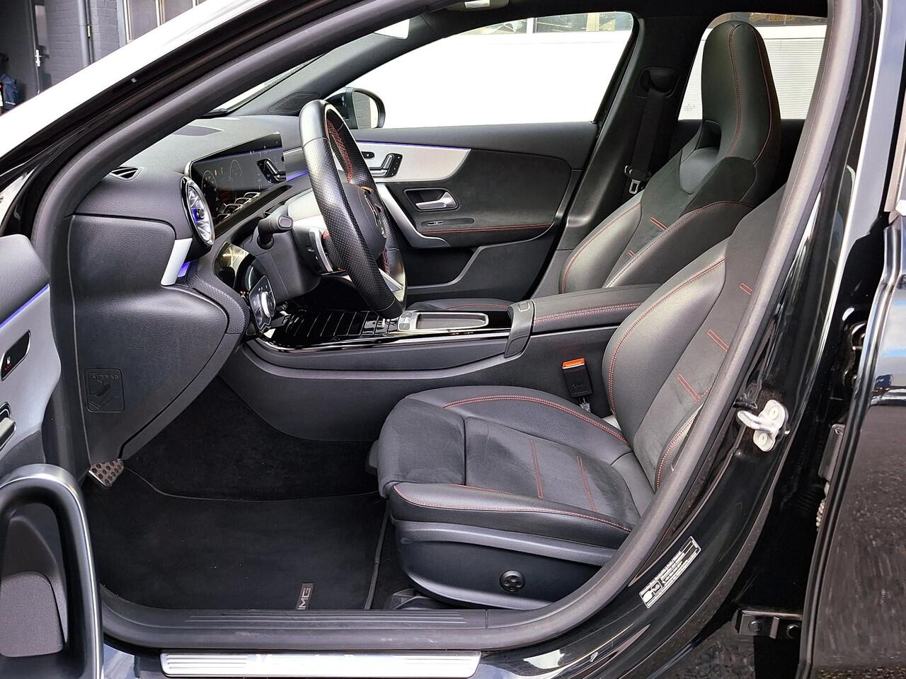 Mercedes-Benz A-KLASSE 200 AMG Line | Panoramadak | 360° Camera | Memory pakket | Head-up Display | Sfeerverlichting | Keyless-GO | Multibeam LED verlichting