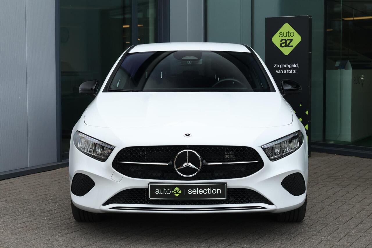 Mercedes-Benz A-KLASSE 250 e Luxury Line / 360 view / Adaptive Cruise / Ambientlight / Stoelverw