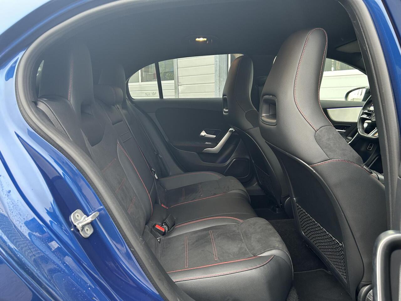 Mercedes-Benz A-KLASSE 250 e AMG Line | Night Pakket | Apple CarPlay | Android Auto | Sfeerverlichting | Stoelverwarming | Achteruitrijcamera | Parkeersensoren | Elektrisch Inklapbare Buitenspiegels