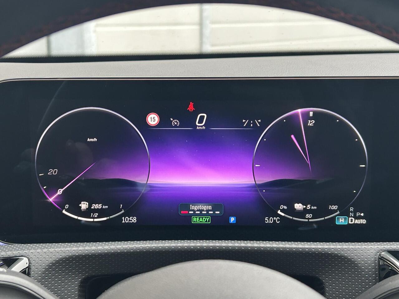 Mercedes-Benz A-KLASSE 250 e AMG Line | Night Pakket | Apple CarPlay | Android Auto | Sfeerverlichting | Stoelverwarming | Achteruitrijcamera | Parkeersensoren | Elektrisch Inklapbare Buitenspiegels