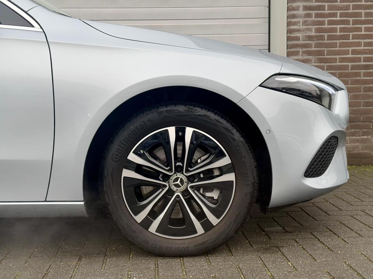 Mercedes-Benz A-KLASSE 250 e Star Edition Luxury Line | Panoramadak | Sfeerverlichting |