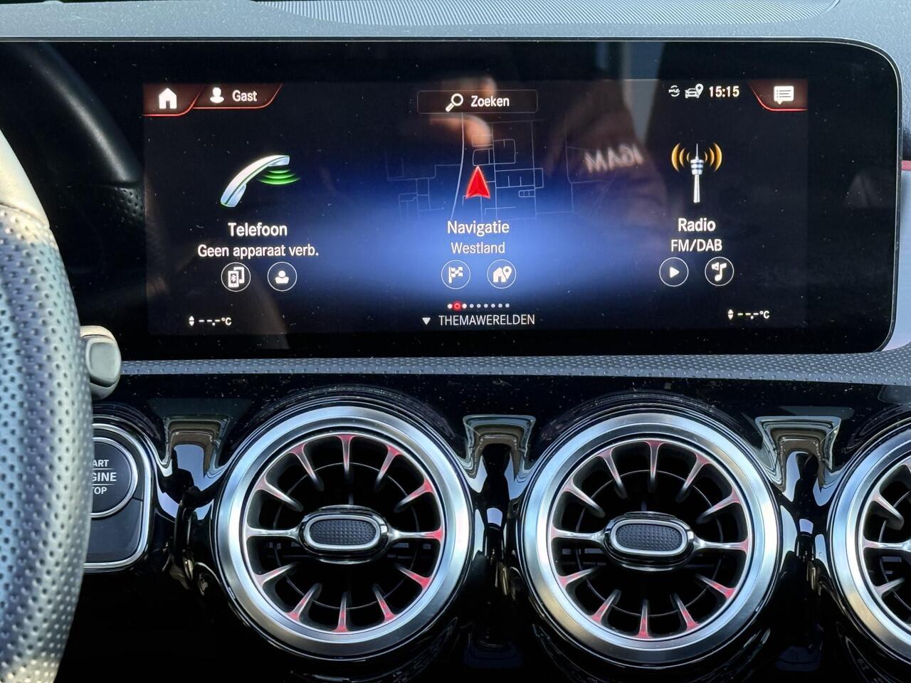 Mercedes-Benz A-KLASSE Hatchback 250 e AMG Line Premium PLUS | Panorama dak