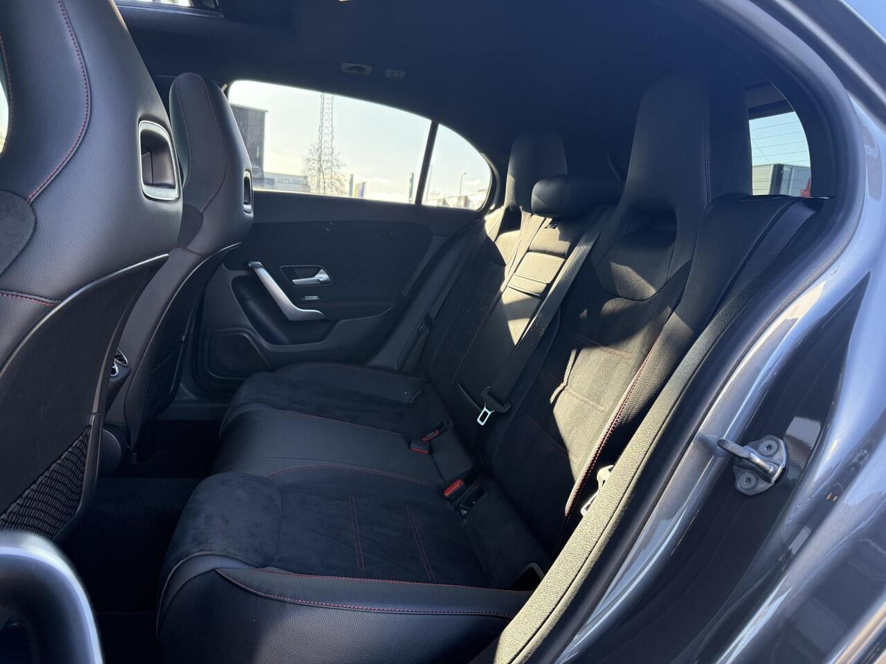 Mercedes-Benz A-KLASSE Hatchback 250 e AMG Line Premium PLUS | Panorama dak