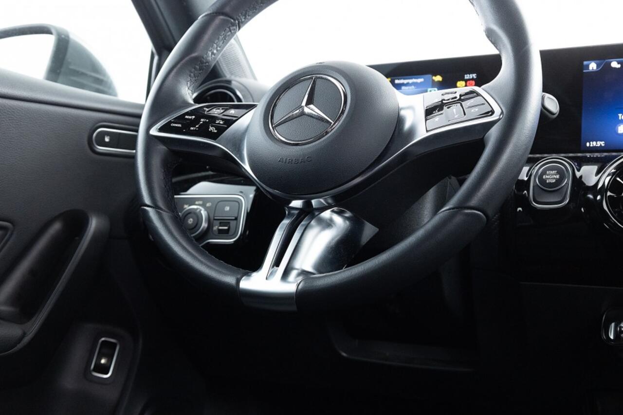 Mercedes-Benz A-KLASSE 250 e Business Line | Full LED | Half LEDER | NAVI | PHEV .