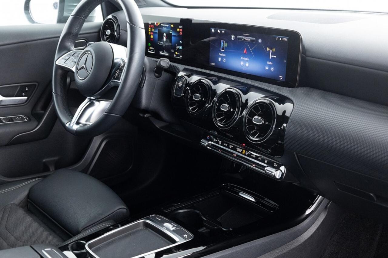 Mercedes-Benz A-KLASSE 250 e Business Line | Full LED | Half LEDER | NAVI | PHEV .