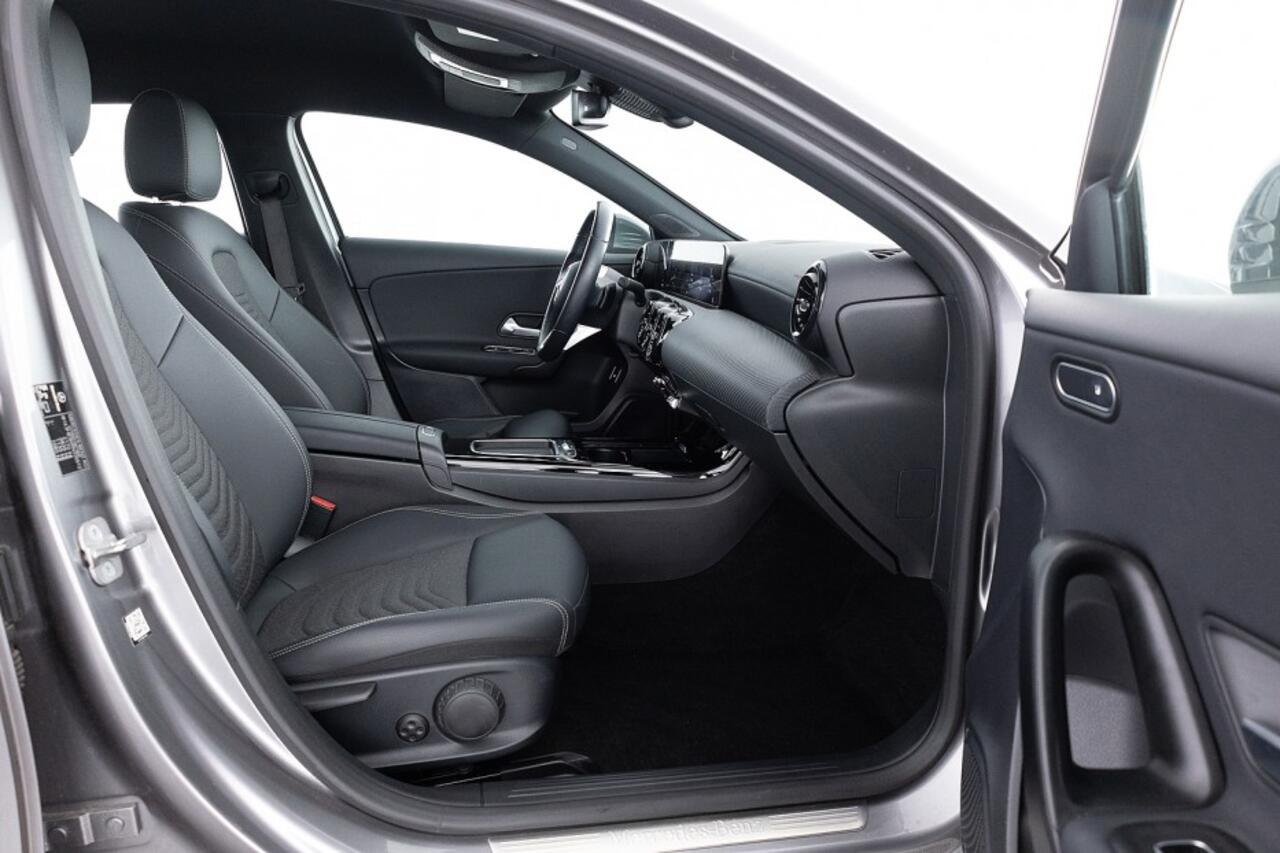 Mercedes-Benz A-KLASSE 250 e Business Line | Full LED | Half LEDER | NAVI | PHEV .