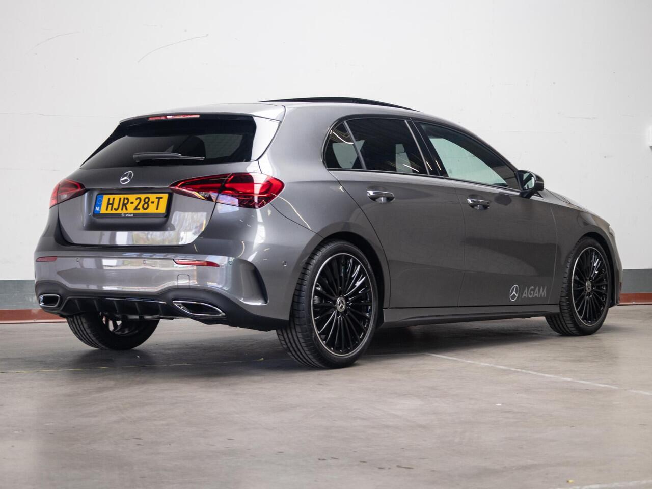 Mercedes-Benz A-KLASSE Hatchback 180 Star Edition AMG Limited Premium PLUS | Panorama dak