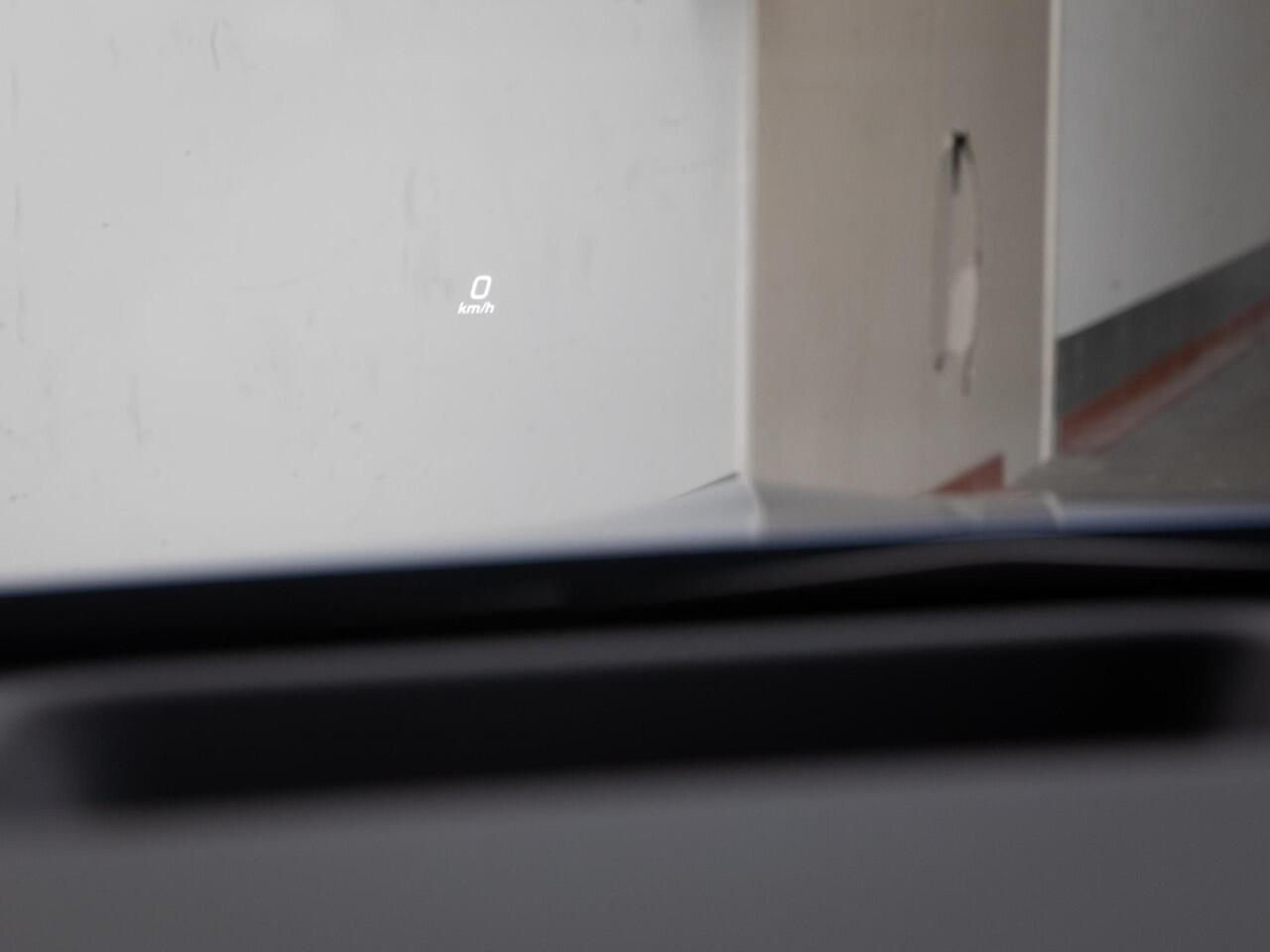 Mercedes-Benz A-KLASSE Hatchback 180 Star Edition AMG Line LIMITED Panorama dak