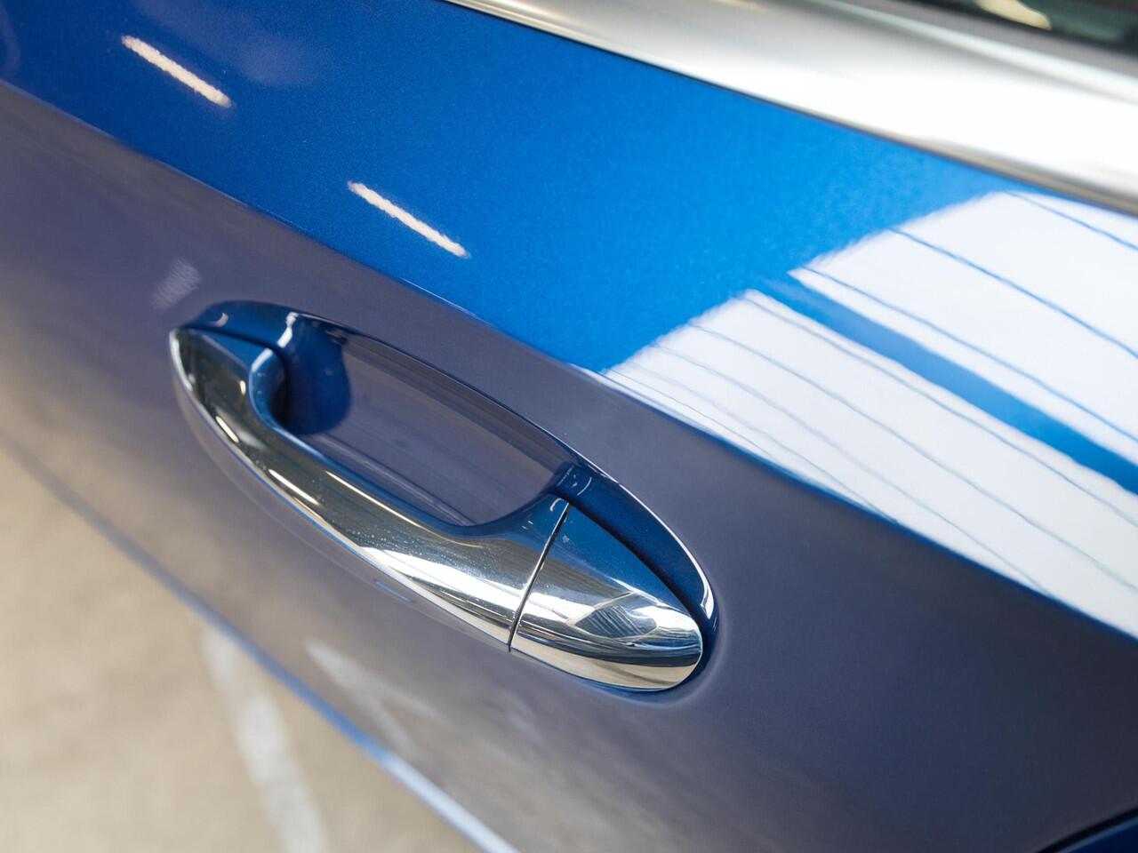 Mercedes-Benz A-KLASSE Hatchback 180 Star Edition AMG Line LIMITED Panorama dak