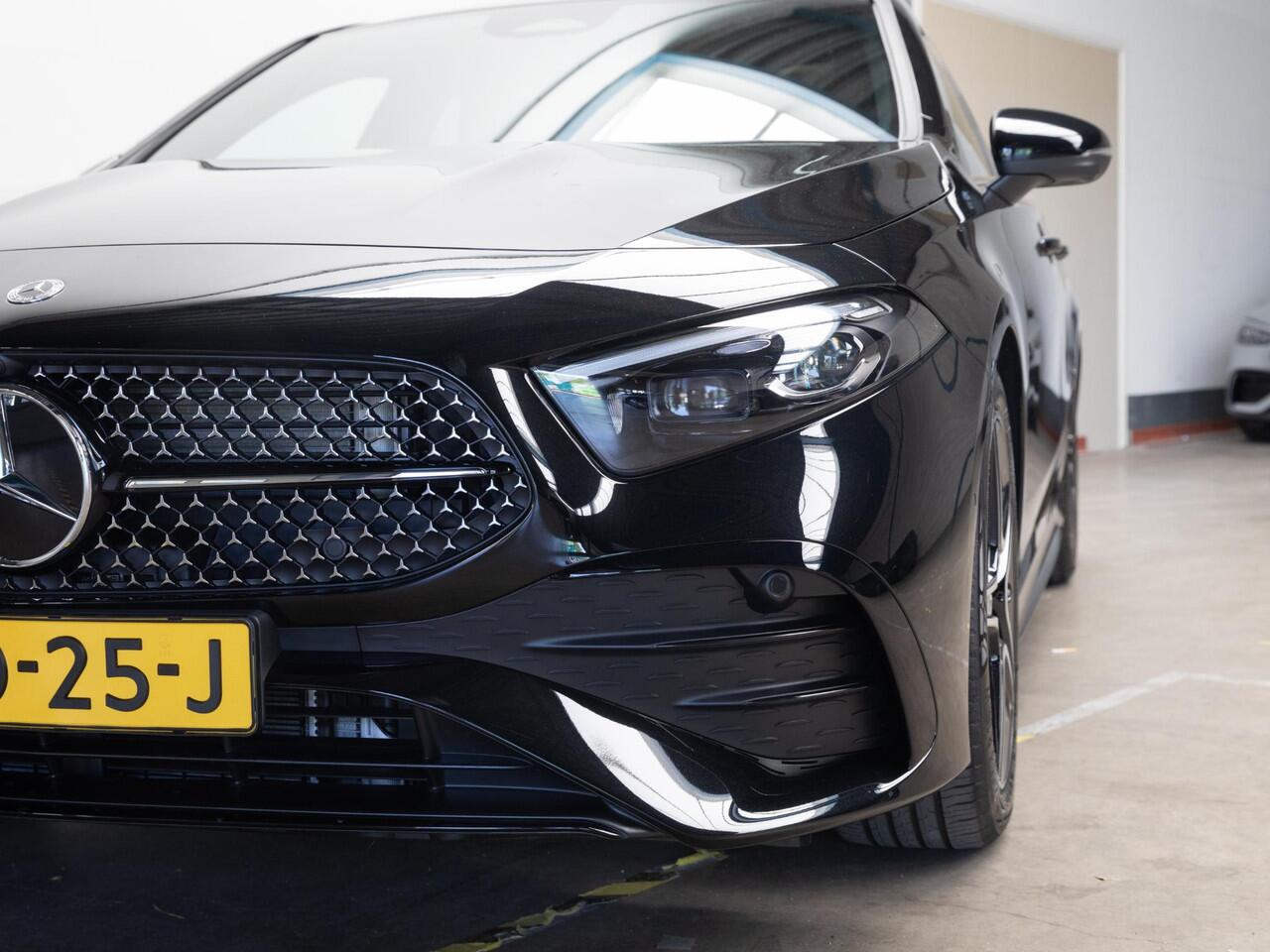 Mercedes-Benz A-KLASSE Hatchback 180 Business Solution AMG