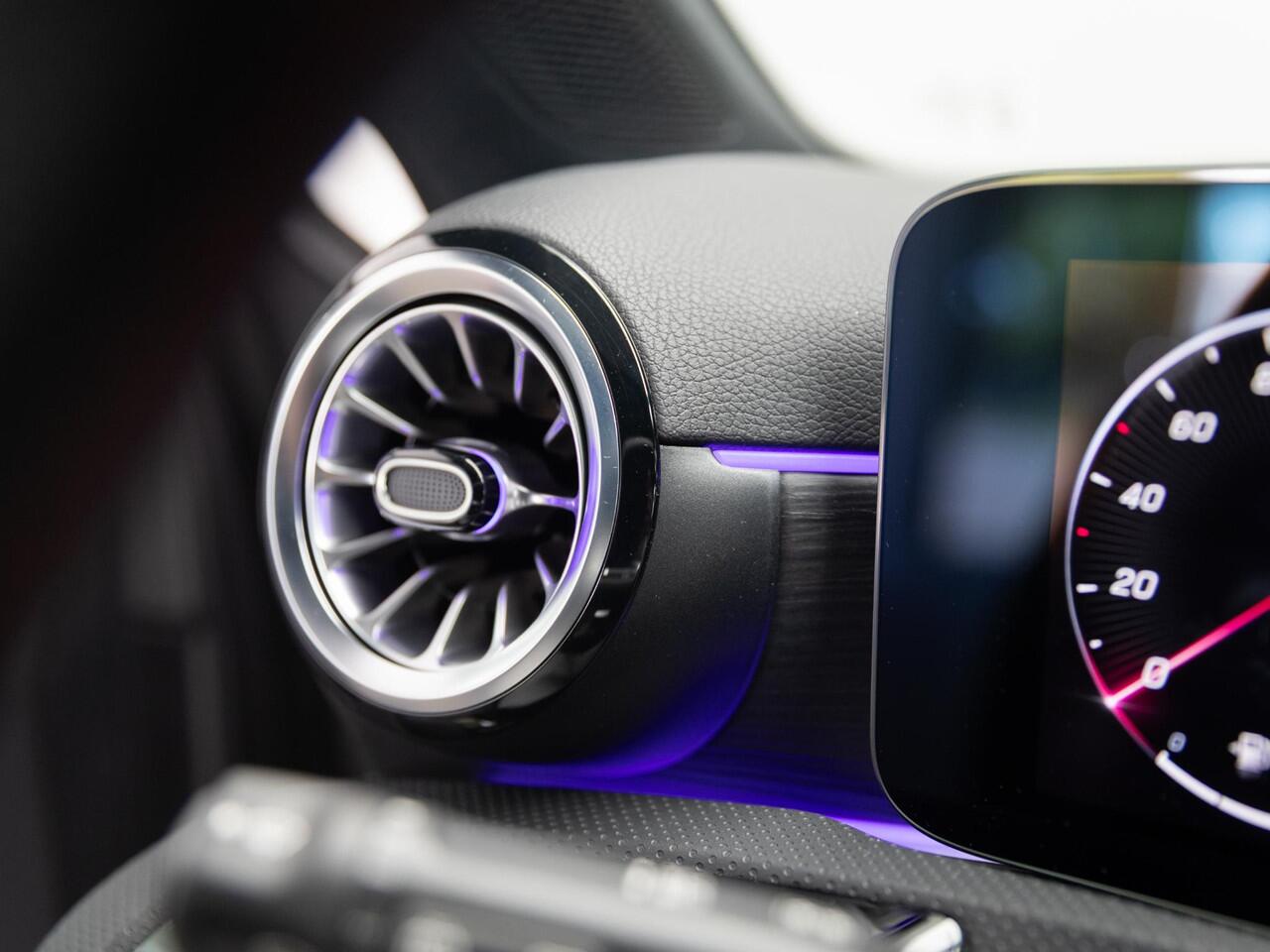 Mercedes-Benz A-KLASSE Hatchback 180 Business Solution AMG