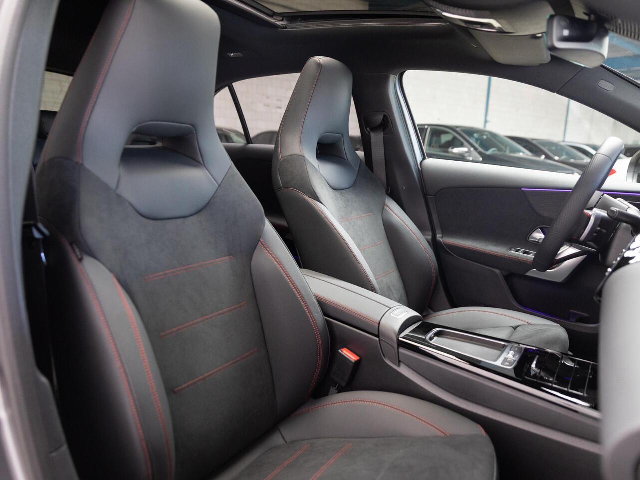 Mercedes-Benz A-KLASSE Hatchback 180 Business Solution AMG