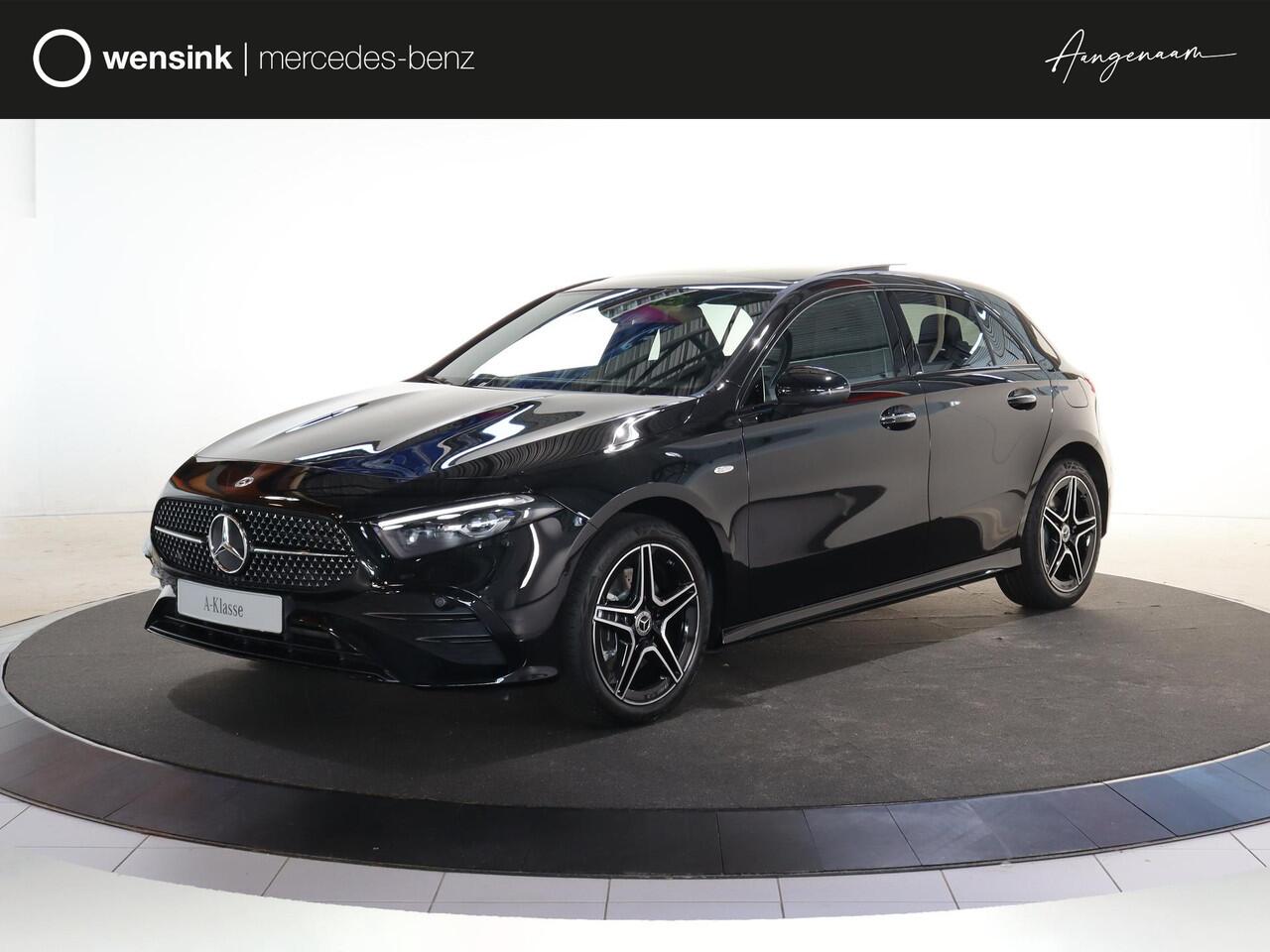 Mercedes-Benz A-KLASSE 250e Business Solution AMG | Panoramaschuifdak | Night | Achteruitrijcamera| Stoelverwarming voor | LED koplampen |