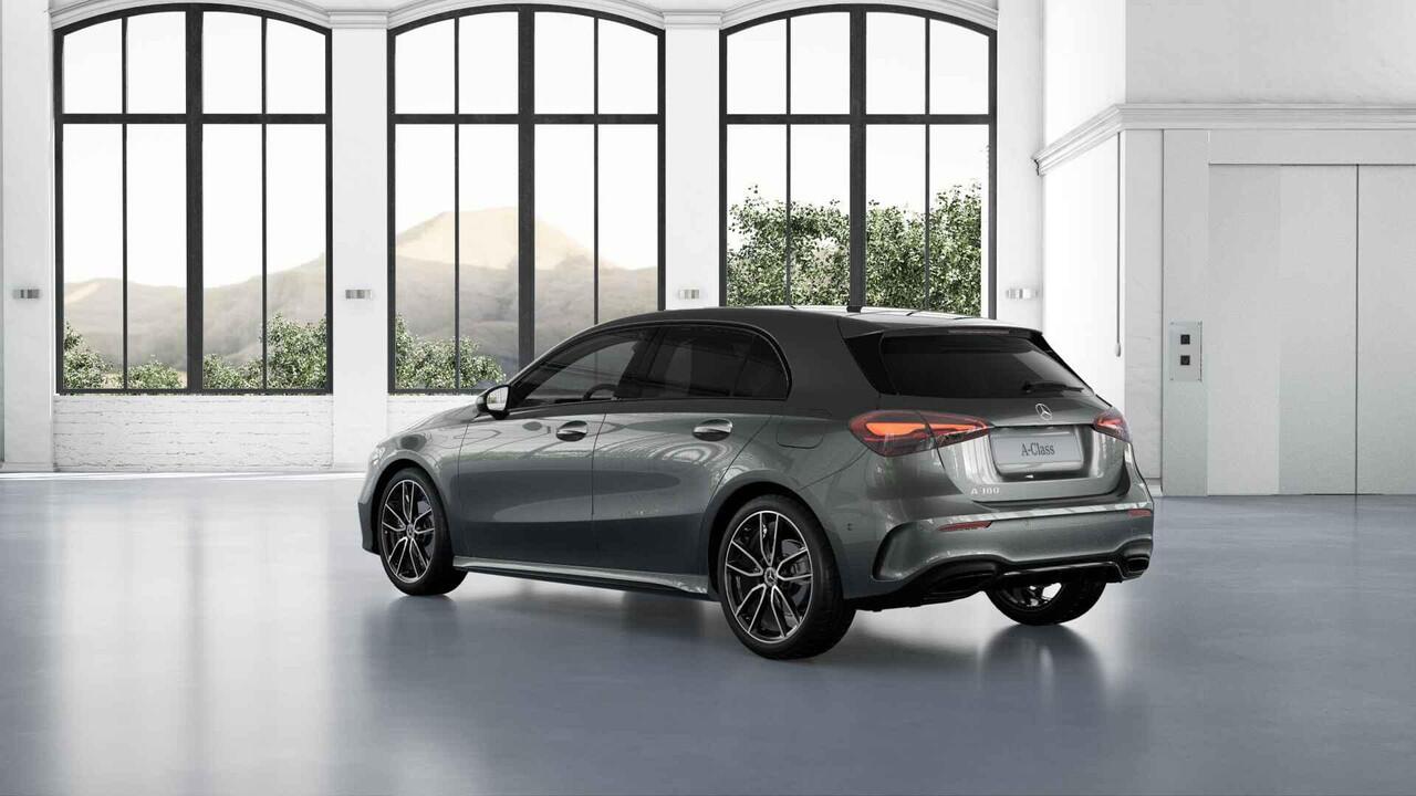 Mercedes-Benz A-KLASSE 180 Business Solution AMG | Panoramaschuifdak | AMG Line Plus pakket | 19"AMG-velgen | Head-up display | Dodehoekassistent |