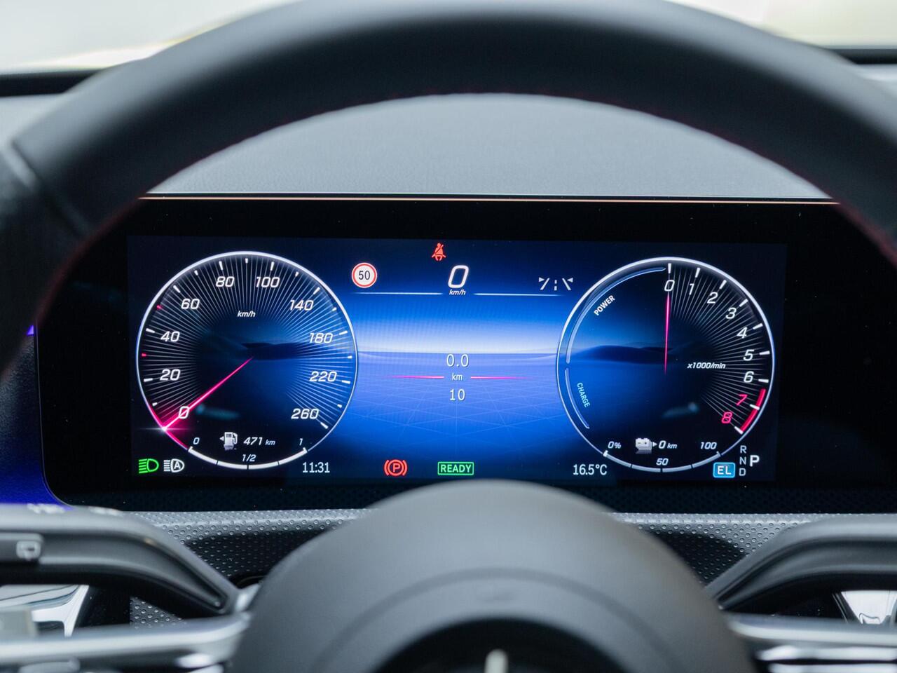 Mercedes-Benz A-KLASSE Hatchback 250 e Business Solution AMG Panorama dak