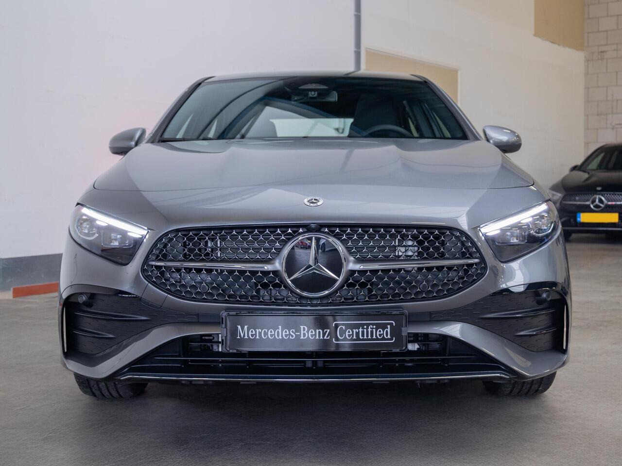 Mercedes-Benz A-KLASSE Hatchback 250 e Business Solution AMG Panorama dak