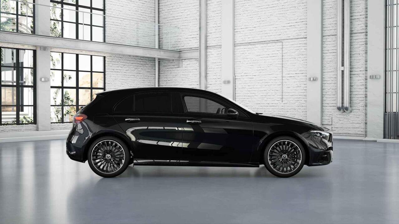 Mercedes-Benz A-KLASSE 250 e Business Solution AMG | Panoramaschuifdak | Stoelverwarming | Achteruitrijcamera | MULTIBEAM LED | Night Pakket |