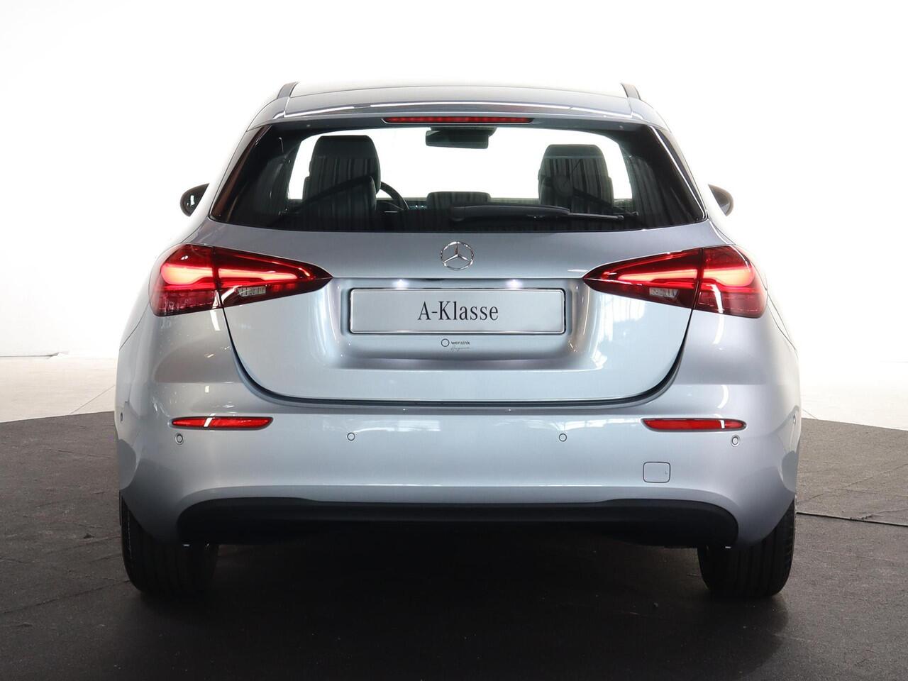 Mercedes-Benz A-KLASSE 180 Star Edition | Digitaal display | Achteruitrijcamera | Led-koplampen