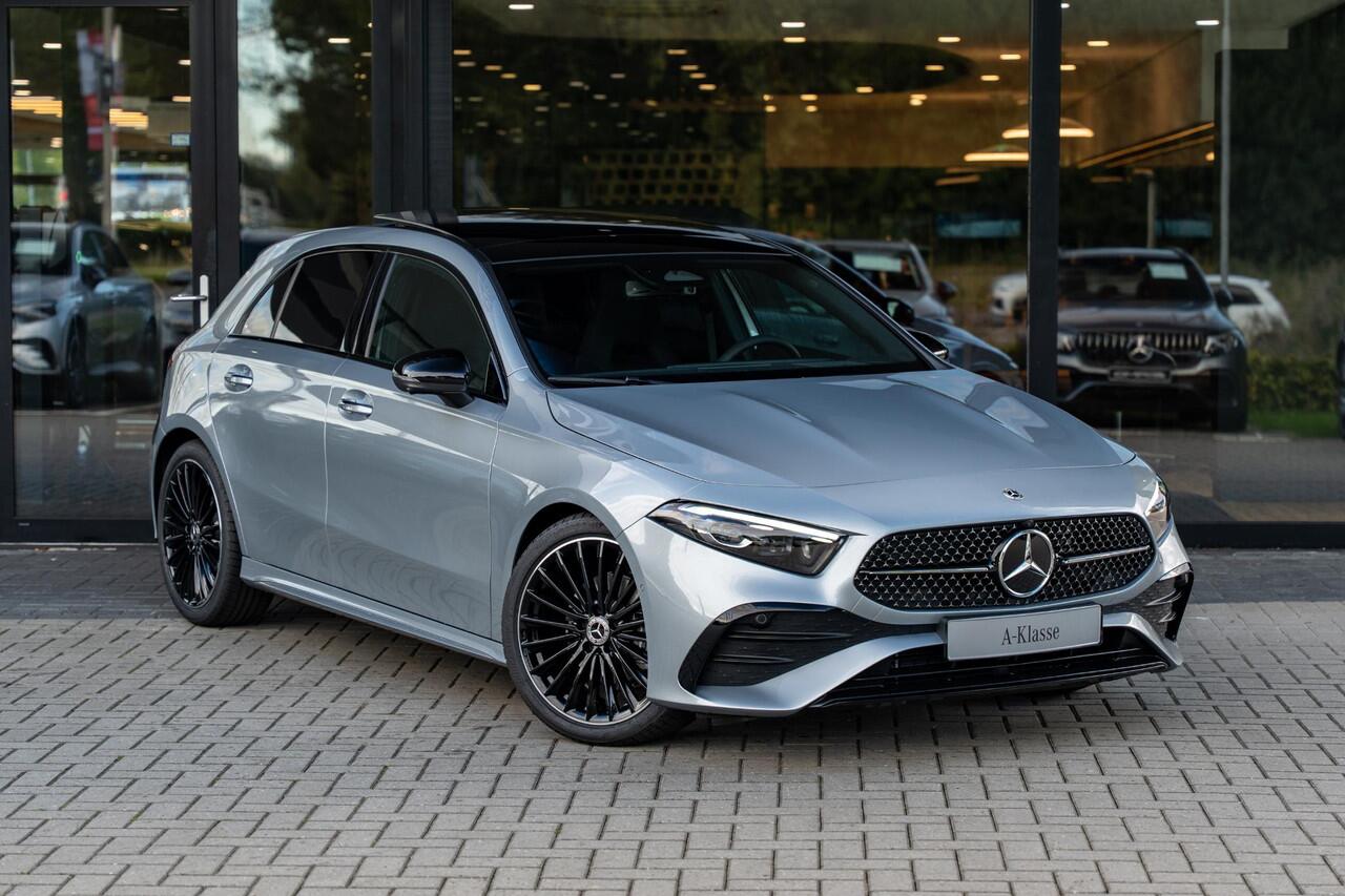 Mercedes-Benz A-KLASSE 180 Business Solution AMG | Panoramaschuifdak | Premium Plus | Head-Up | MULTIBEAM LED | Dodehoekassistent | 19 inch AMG-velgen |