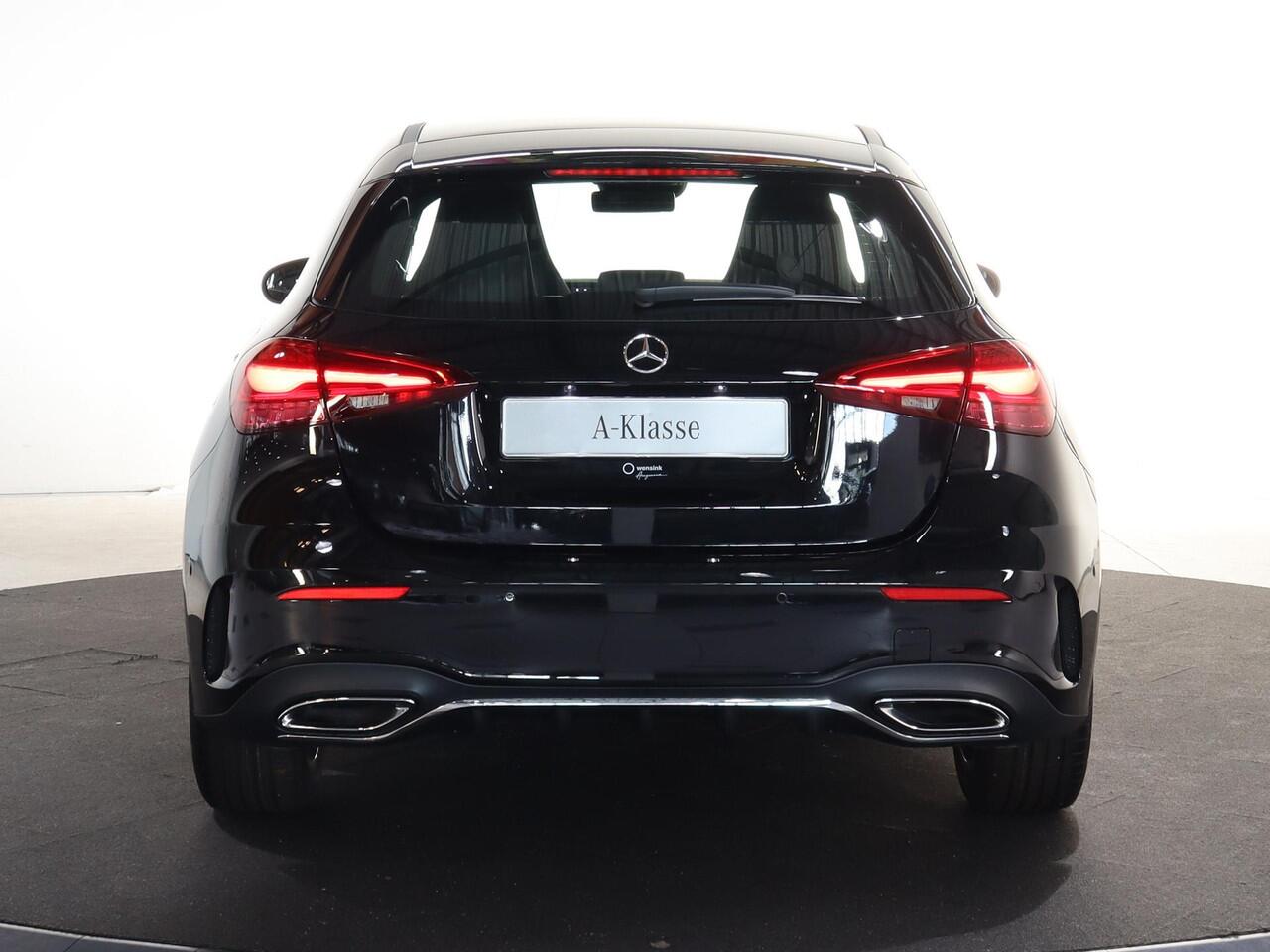 Mercedes-Benz A-KLASSE 180 Star Edition AMG Line | Achteruitrijcamera | LED-koplampen | Stoelverwarming voor