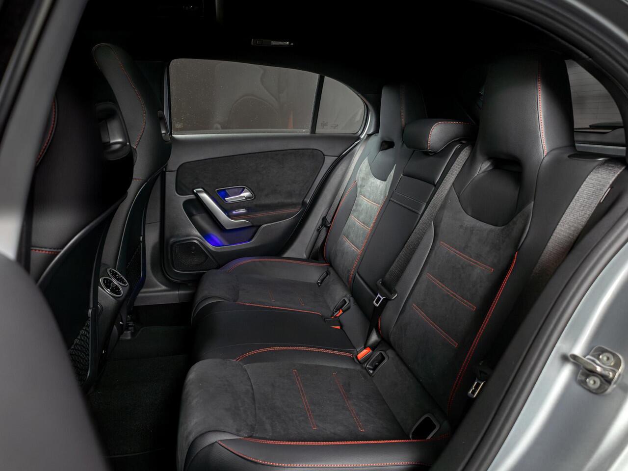 Mercedes-Benz A-KLASSE Hatchback 250 e Business Solution AMG Panorama dak