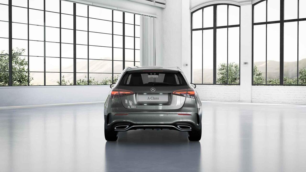 Mercedes-Benz A-KLASSE 180 Business Solution AMG | Panoramaschuifdak | Premium Plus | 18"AMG-velgen | Head-up display | Dodehoekassistent |