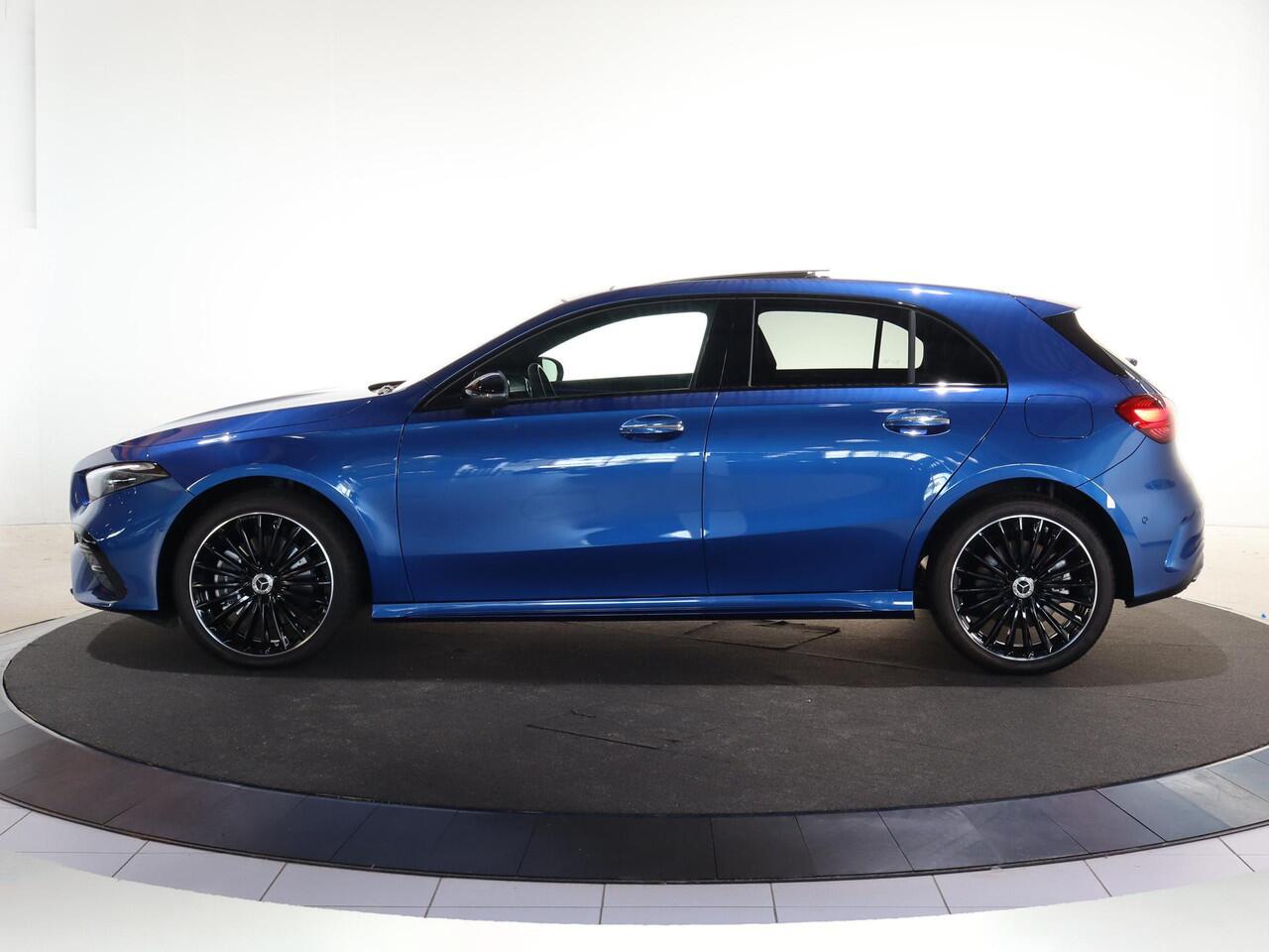 Mercedes-Benz A-KLASSE 250e Star Edition AMG Line | Panoramaschuifdak | Night | 19 inch AMG-velgen | Achteruitrijcamera