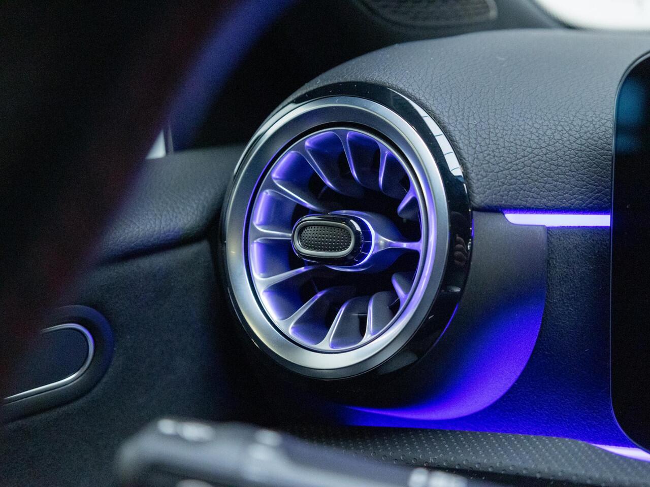 Mercedes-Benz A-KLASSE Hatchback 250 e Business Solution AMG Panorama dak