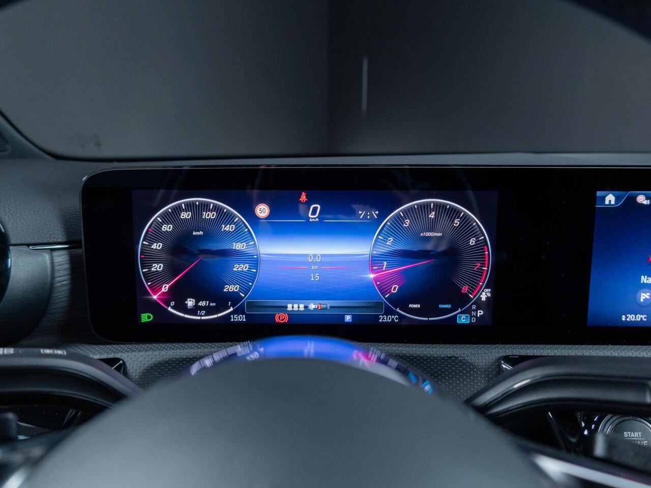 Mercedes-Benz A-KLASSE Hatchback 180 Business Solution Luxury Panorama dak