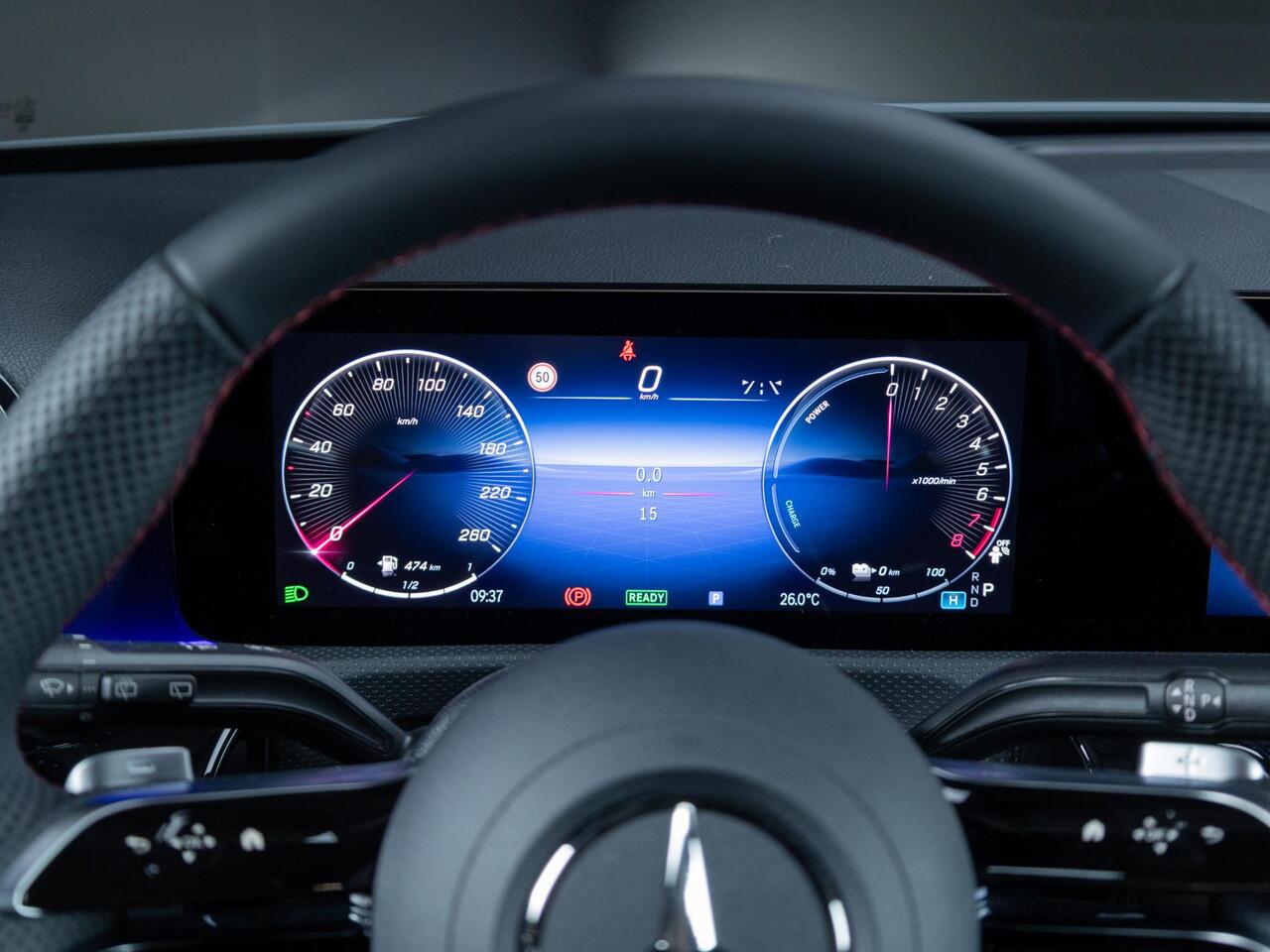 Mercedes-Benz A-KLASSE Hatchback 250 e Business Solution AMG Panorama dak