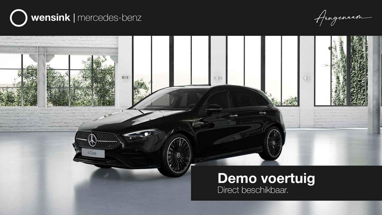 Mercedes-Benz A-KLASSE 180 Business Solution AMG | Panoramaschuifdak | Premium Plus pakket | Dodehoekassistent | Head-up display | 19-inch Zwarte AMG Velgen