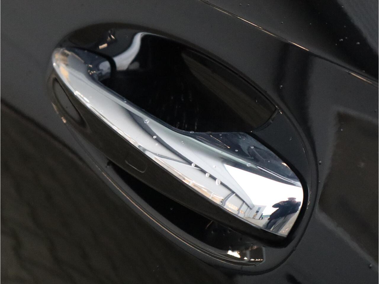 Mercedes-Benz A-KLASSE 180 Star Edition Luxury Line