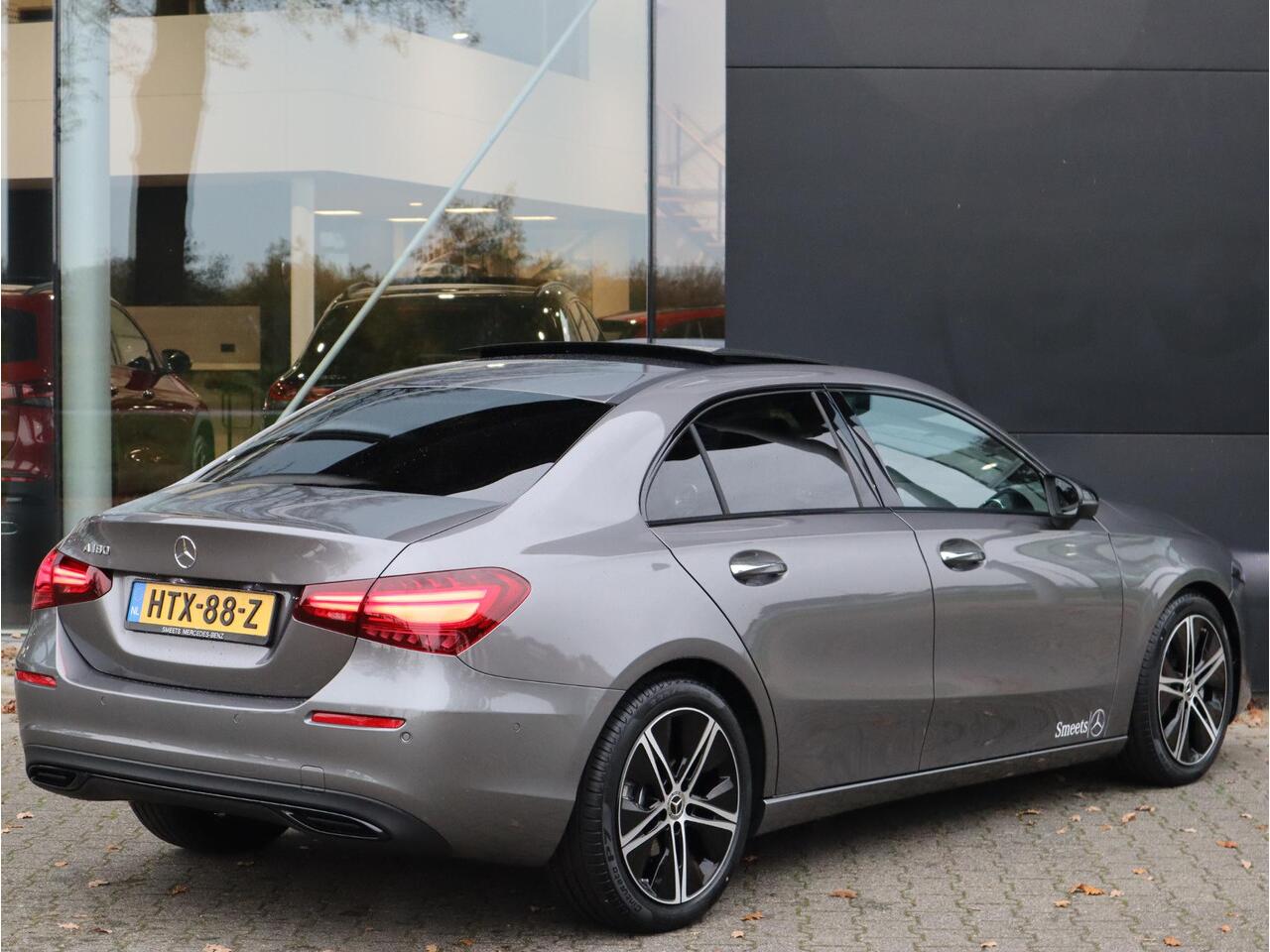 Mercedes-Benz A-KLASSE 180 Star Edition Luxury Line