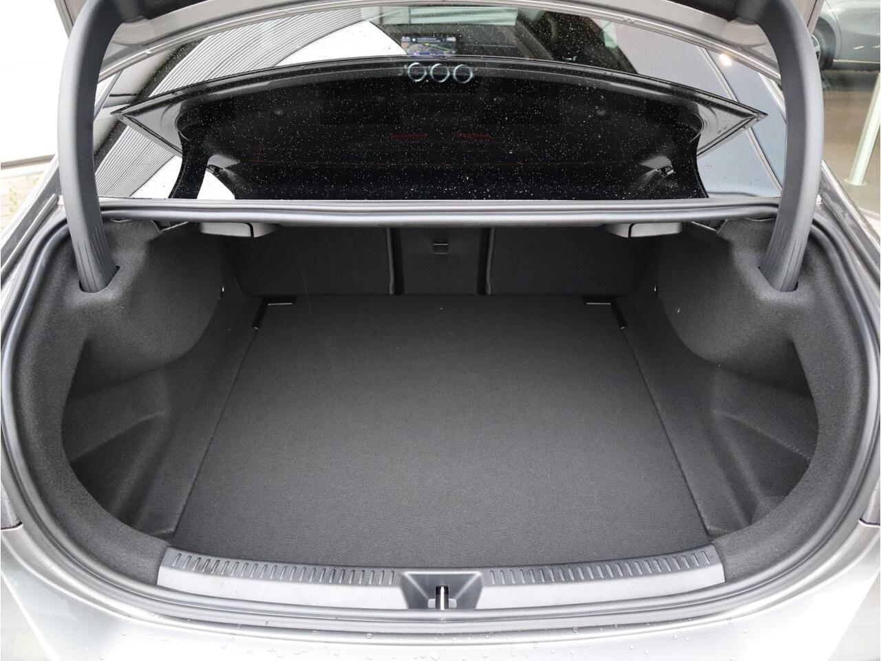 Mercedes-Benz A-KLASSE 180 Star Edition Luxury Line