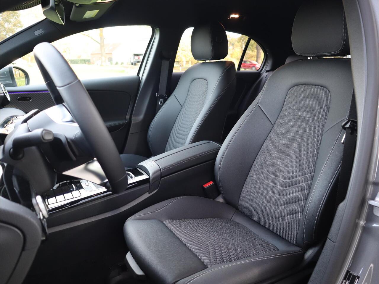 Mercedes-Benz A-KLASSE 180 Star Edition Luxury Line