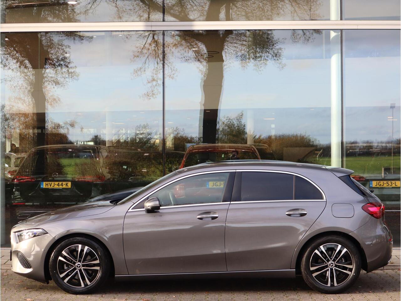 Mercedes-Benz A-KLASSE 180 Star Edition Luxury Line